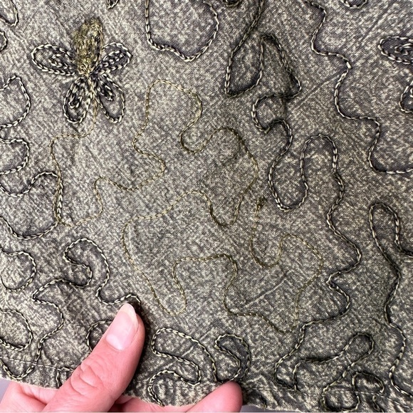 Vintage Escandalo textured Hunter green tank with cut out - Picture 3 of 7